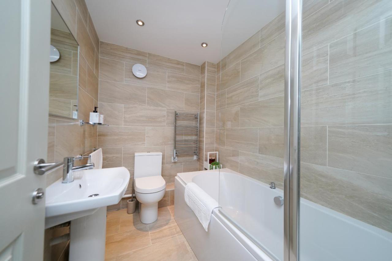 Apartmán Castle Townhouse Kenilworth - Private Parking - 24 Hr Gym Access - Town Centre Exteriér fotografie